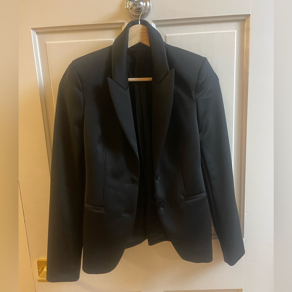 Editor One Button 24” Blazer